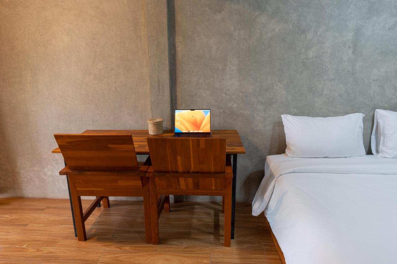Banmai87 Guest House บ้านไม้87 เกสต์เฮ้าส์ Ayutthaya Extérieur photo