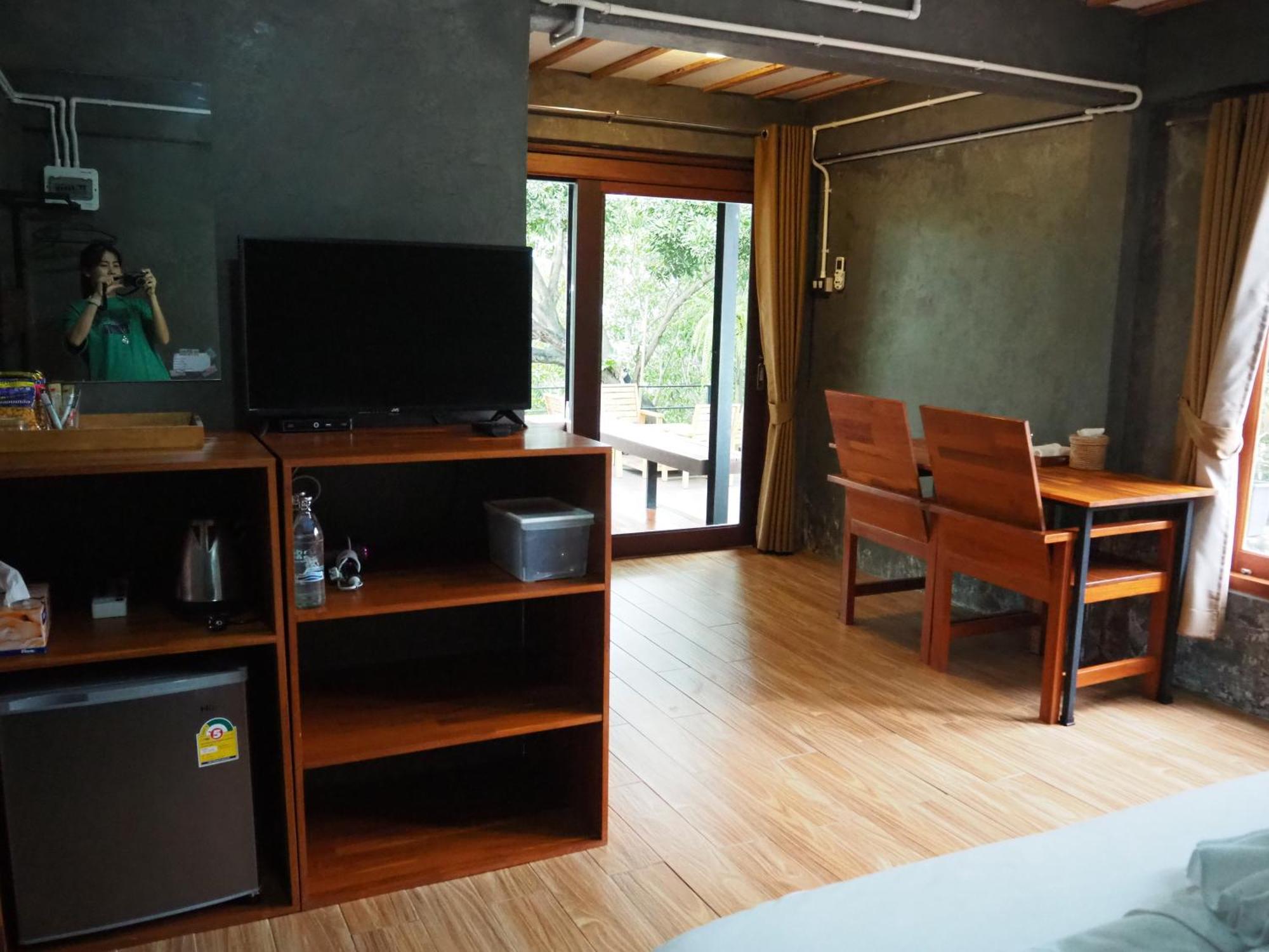 Banmai87 Guest House บ้านไม้87 เกสต์เฮ้าส์ Ayutthaya Extérieur photo
