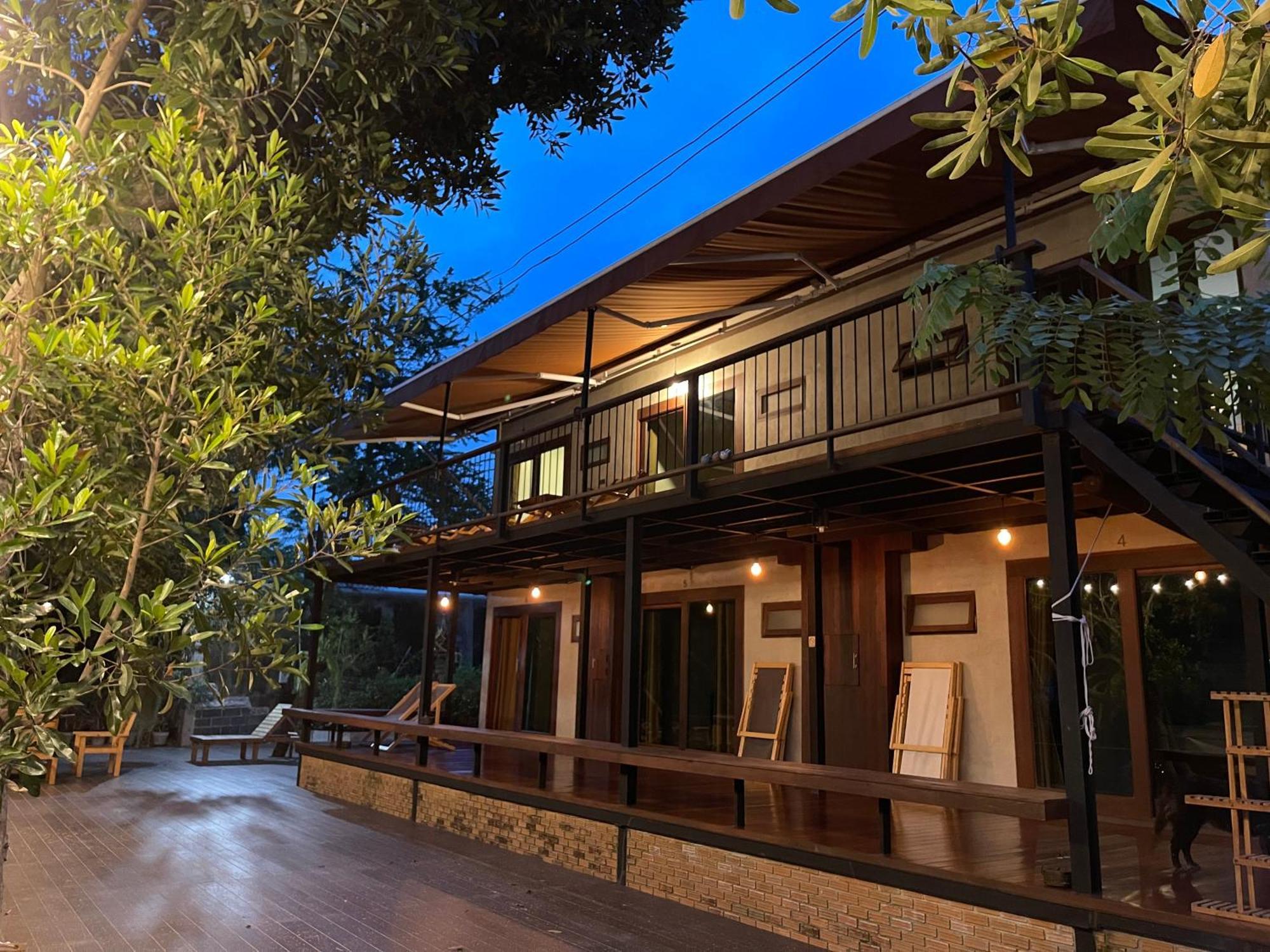 Banmai87 Guest House บ้านไม้87 เกสต์เฮ้าส์ Ayutthaya Extérieur photo