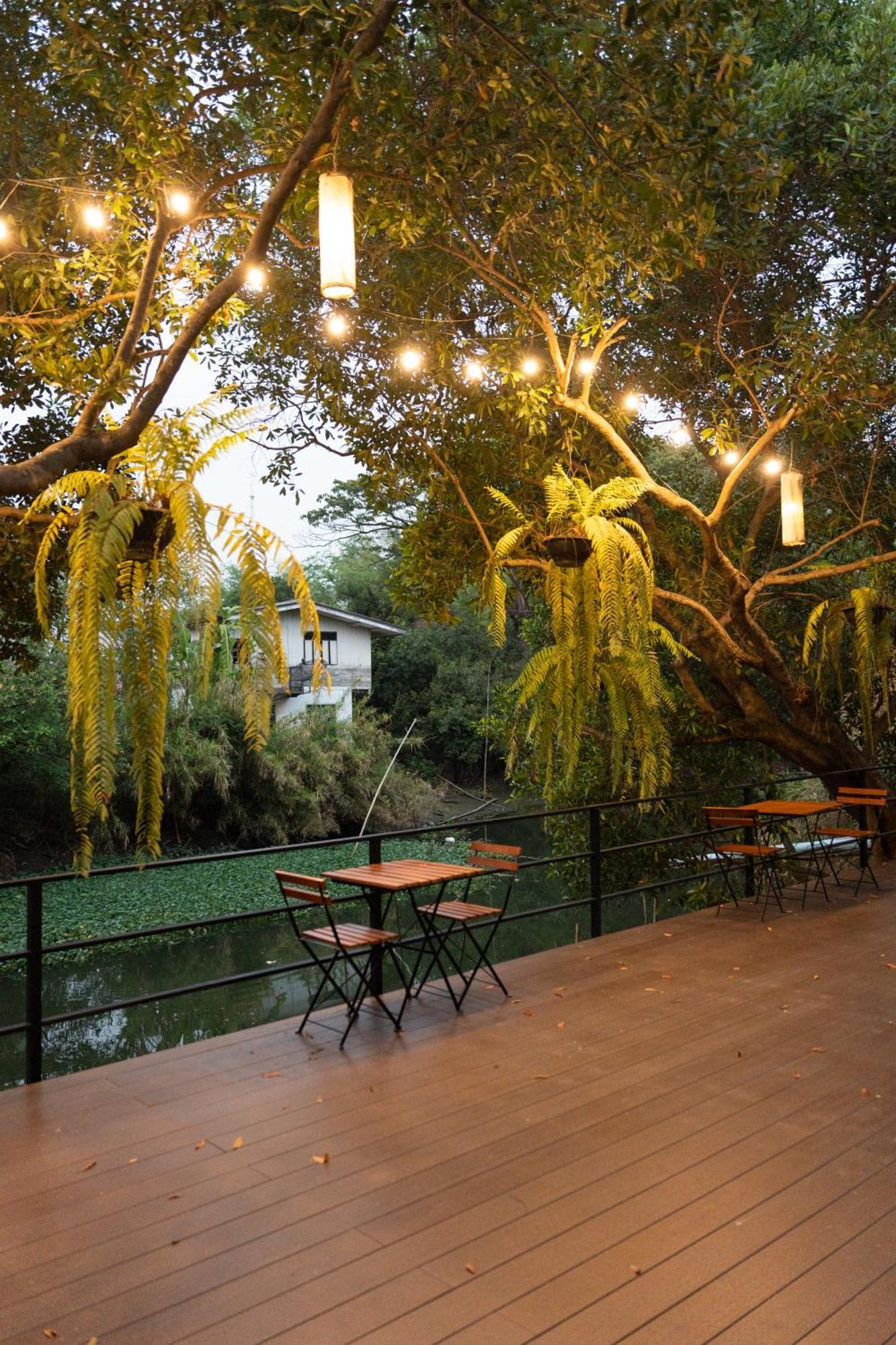 Banmai87 Guest House บ้านไม้87 เกสต์เฮ้าส์ Ayutthaya Extérieur photo